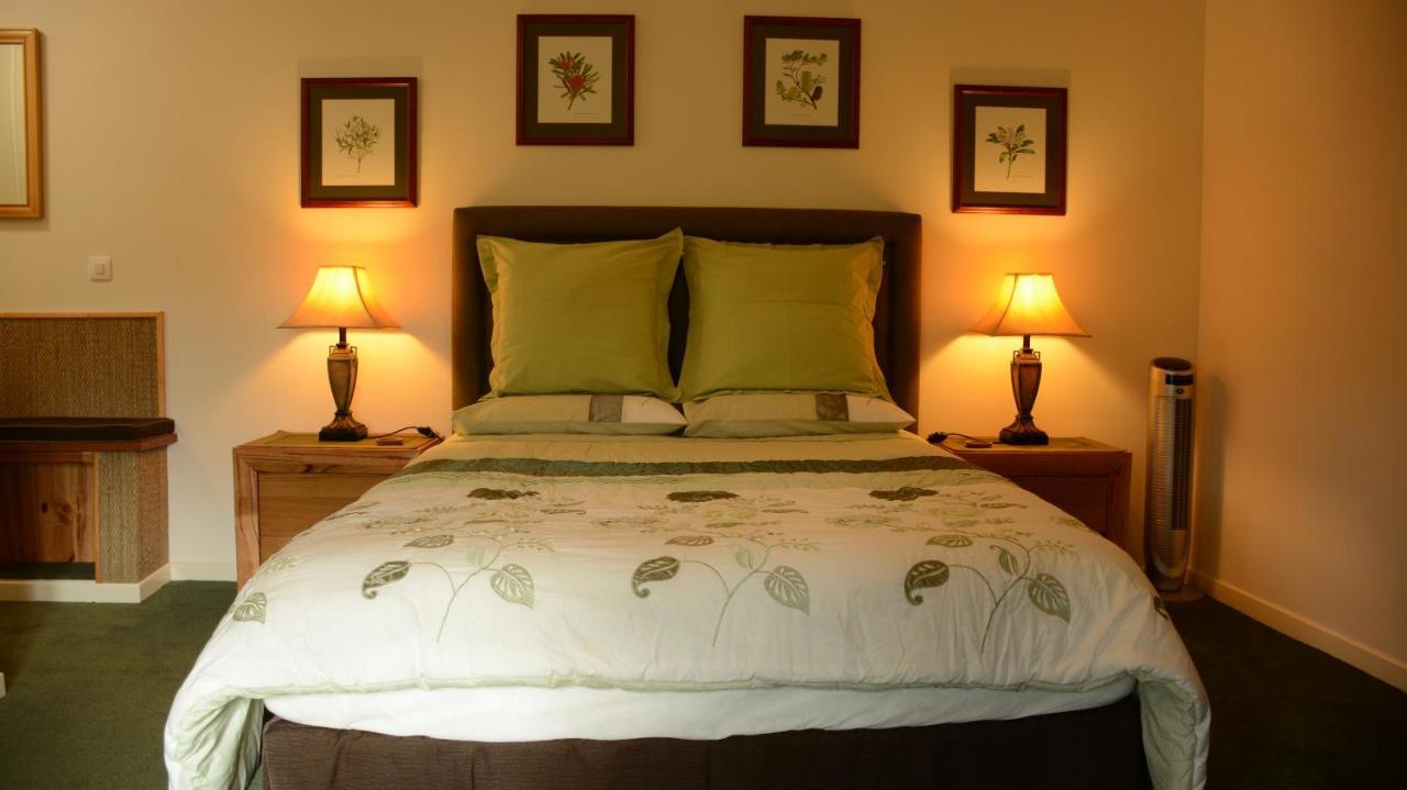 Bed and Breakfast Les Noyers Aulnay Aulnay  Zewnętrze zdjęcie